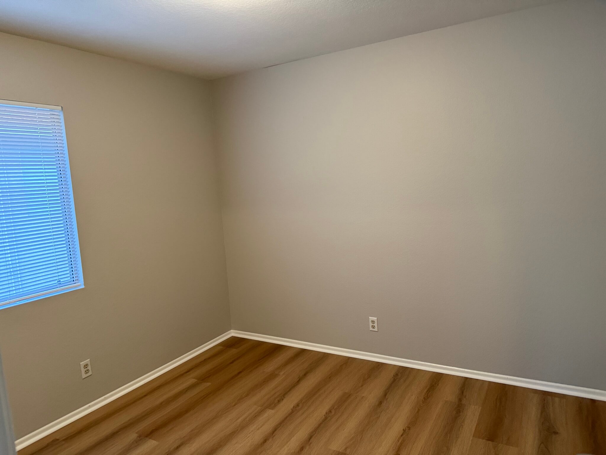 Building Photo - 39259 Via Las Sintras