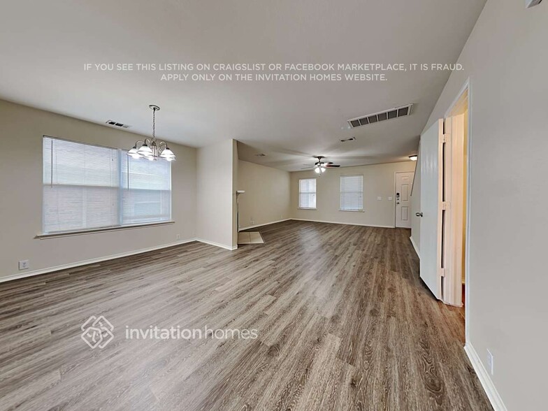 Building Photo - 1804 White Feather Ln