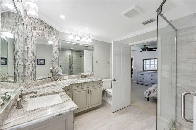 Building Photo - 6555 Valen Way