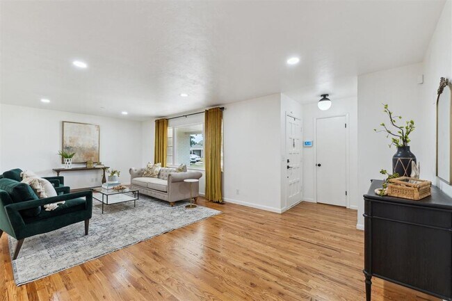 Building Photo - 6201 N Styll Rd