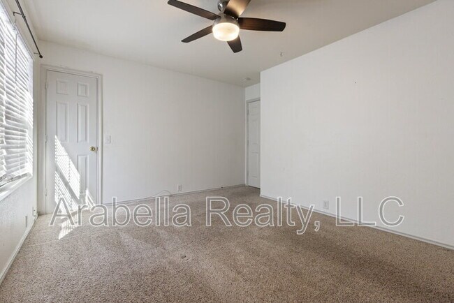 Building Photo - 5109 Brookline