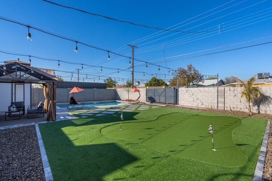 Building Photo - 7902 E Latham St