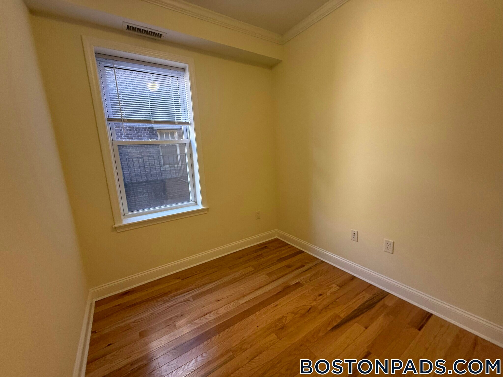 Building Photo - 1 Chauncy St