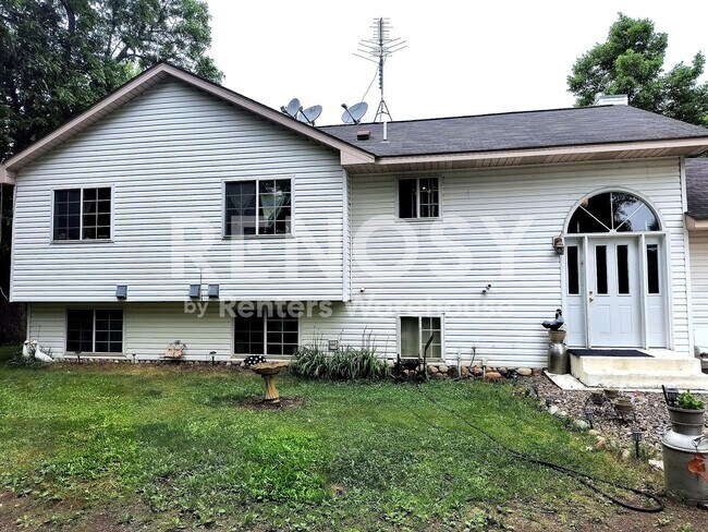 Building Photo - 20245 Ann River Dr
