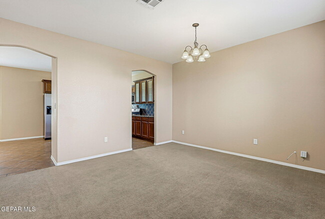 Building Photo - 3165 Sarina Cir