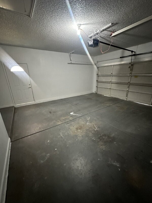 Building Photo - 4543 W Shannon St