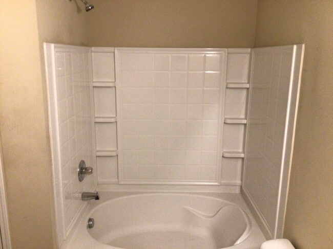 Building Photo - 3104 Olustee Dr