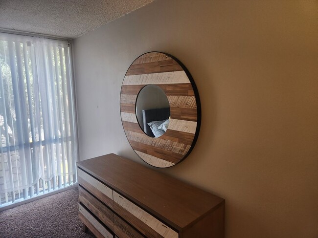 Building Photo - 6305 Green Valley Cir