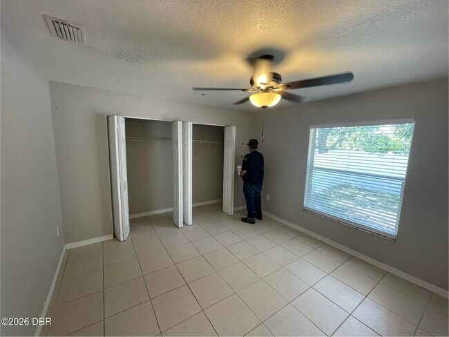 Building Photo - 5007 Sail Ct