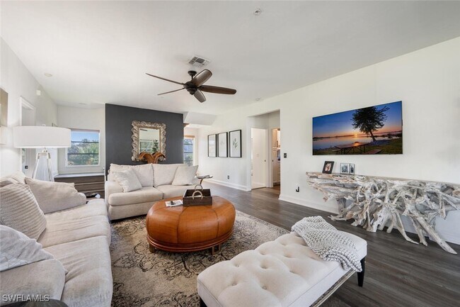 Building Photo - 3858 Riviera Cir