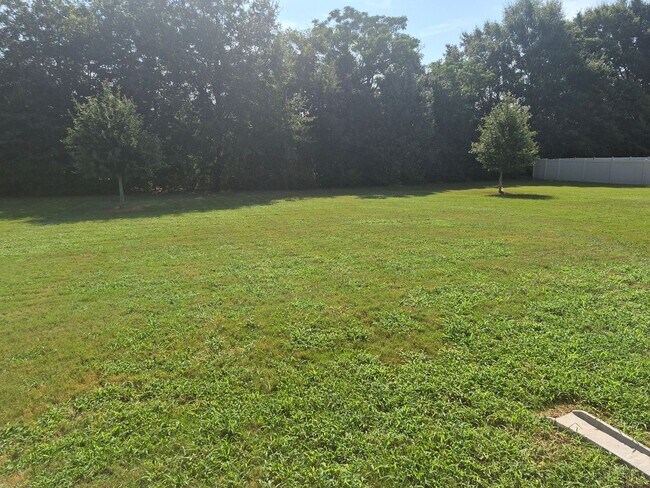 Building Photo - 109 Leveret Rd