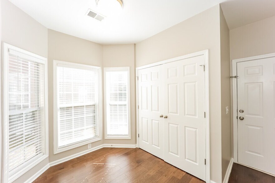 Building Photo - 116 Freeman Forest Dr