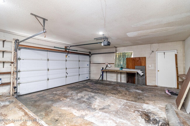 Building Photo - 1292 St Andrews Dr