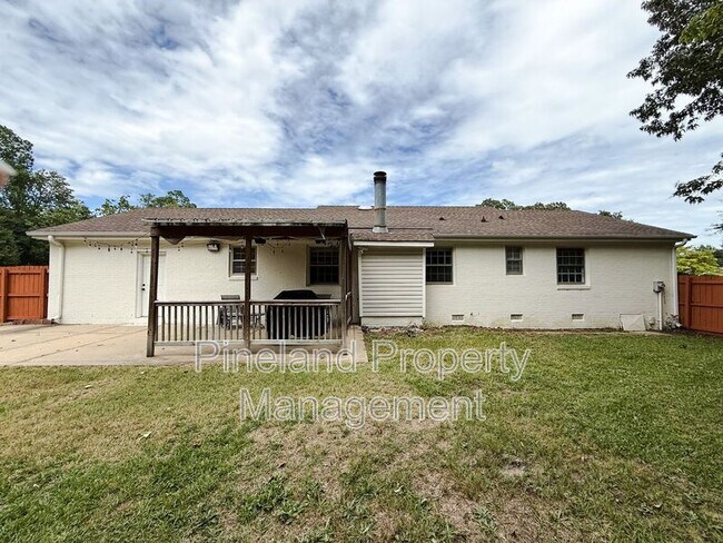 Building Photo - 216 Haverhill Dr