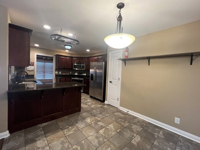 Building Photo - 1701 Winterhaven Ct