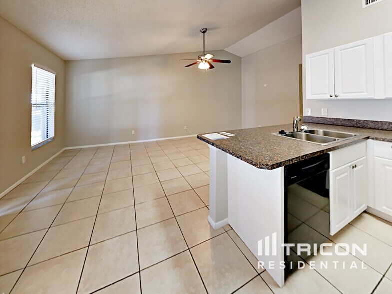 Building Photo - 12318 Cloverstone Dr