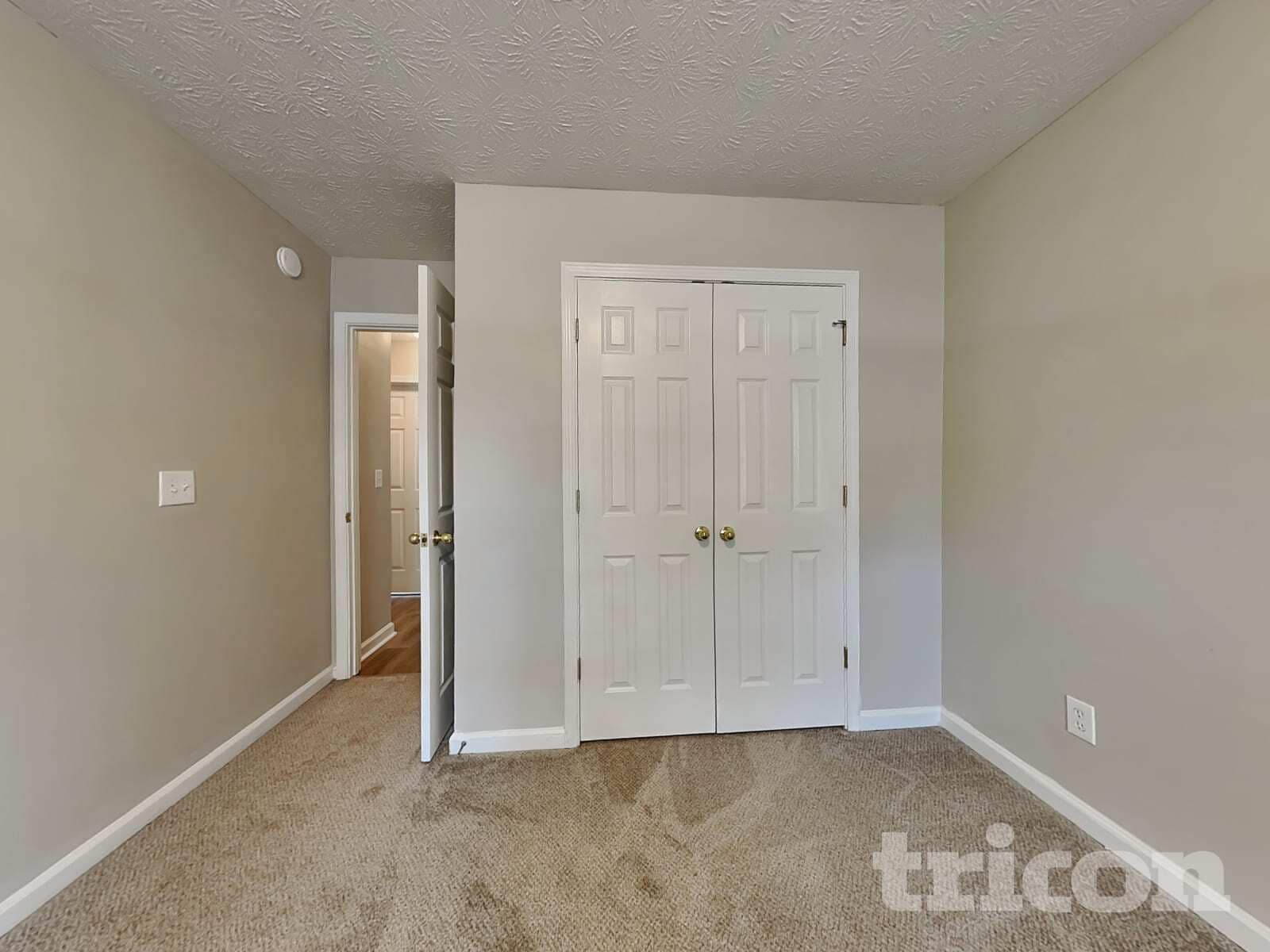 Building Photo - 225 Nina Cir