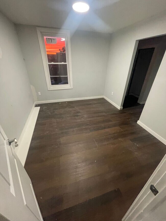 Building Photo - 21 N Paxon St