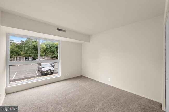 Building Photo - 3704 N Rosser St