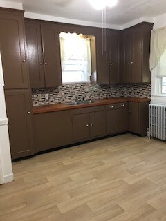 kitchen - 5 Brookfield Rd