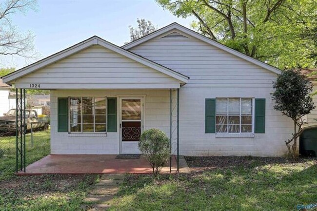 Primary Photo - 1324 Mckinley Ave NE