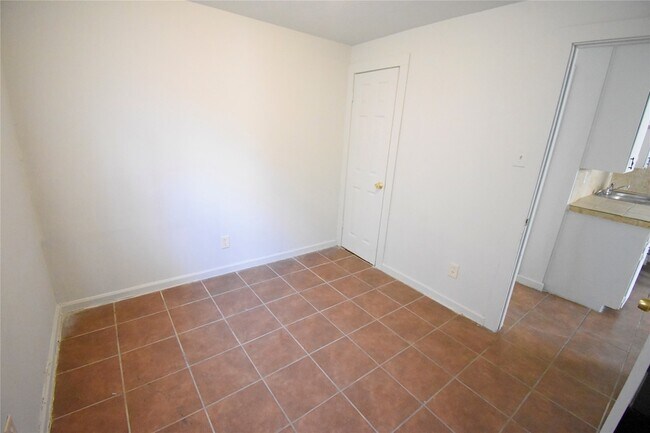 Building Photo - 4353 Brinkley St