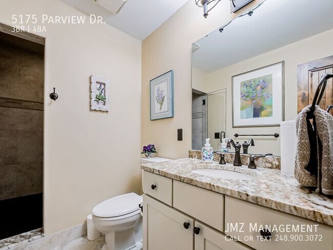 Building Photo - 5175 Parview Dr
