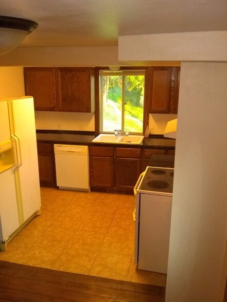 Building Photo - 3145 County Rd Z