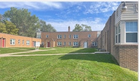 Building Photo - Rose Manor Apartments
