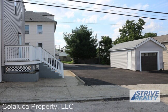 Building Photo - 4 br, 3 bath House - 2 Eva St