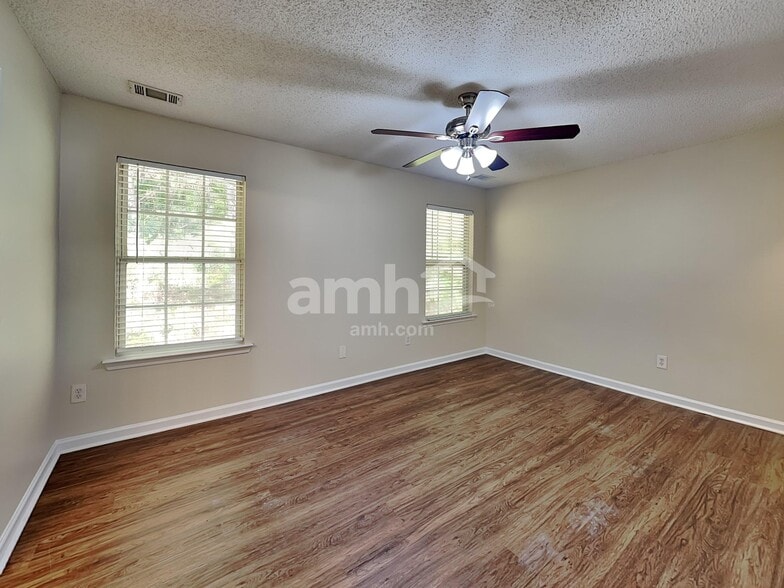 Building Photo - 291 Beckenham Ln