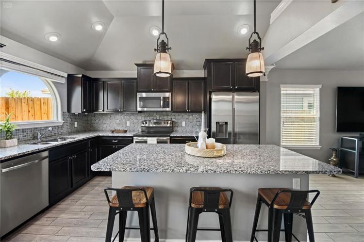 Building Photo - 7410 Russ Ln