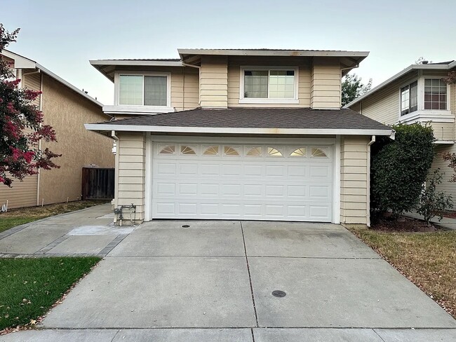 Building Photo - 5225 Mill Creek Ln