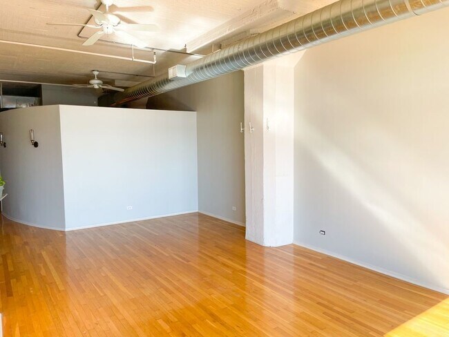 Building Photo - 1530 S State St