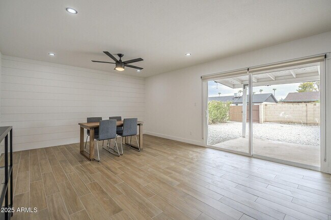 Building Photo - 2030 E Duke Dr
