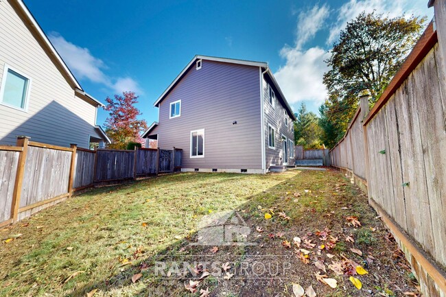 Building Photo - New Paint & Carpet! Beautiful Neighborhood...