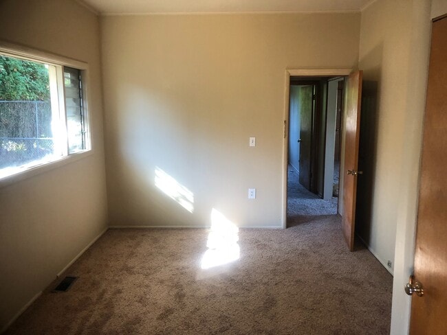 Building Photo - Sedro Woolley 3 Bedroom