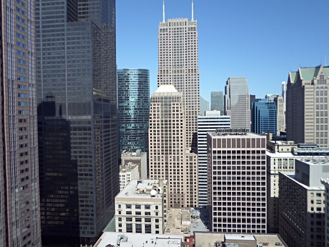 Building Photo - 235 W Van Buren St