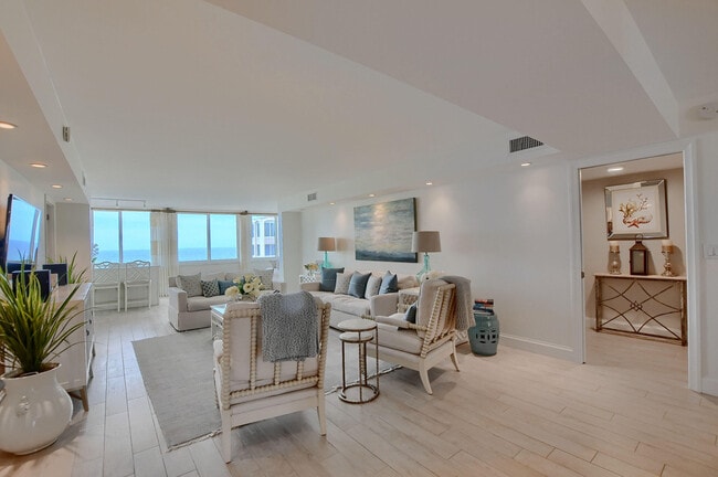 Building Photo - 2000 S Ocean Blvd