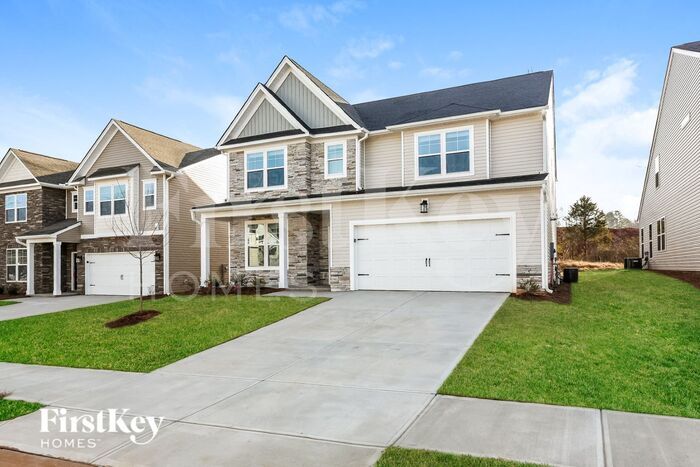 Building Photo - 558 Hillpark Ln
