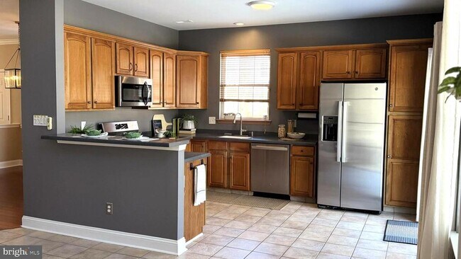 Building Photo - 134 Lydia Ln