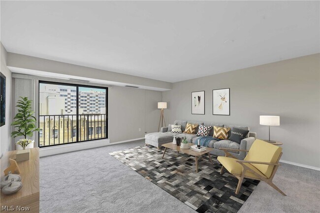 Building Photo - 12500 Edgewater Dr