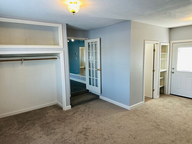 Building Photo - Charming Updated Home Centrally Located