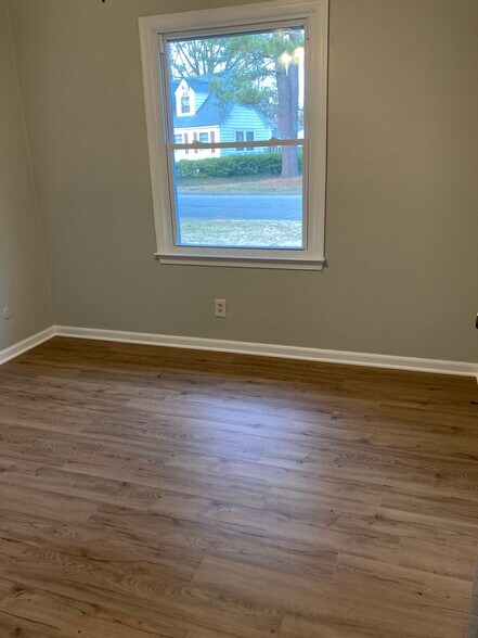 Building Photo - 107 Rockbridge Rd