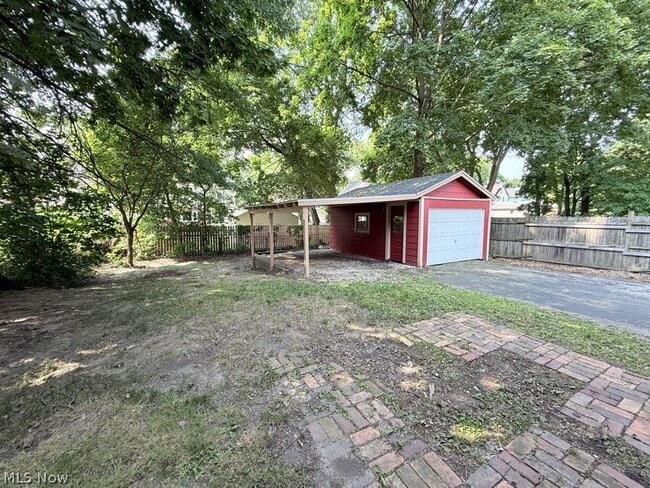 Building Photo - 1504 Preston Ave