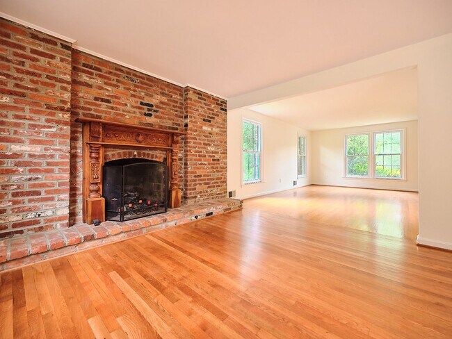 Building Photo - 9124 Copenhaver Dr