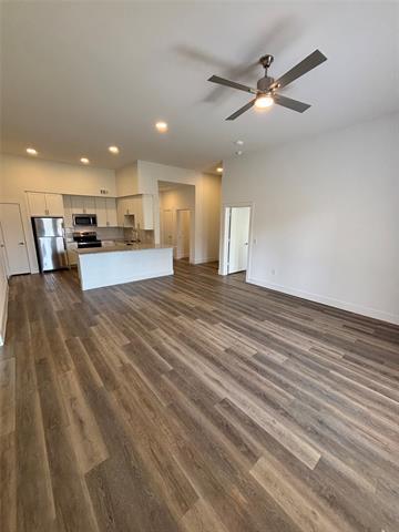 Building Photo - 300 N McDonald St