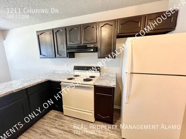 Building Photo - 1211 Churing Dr