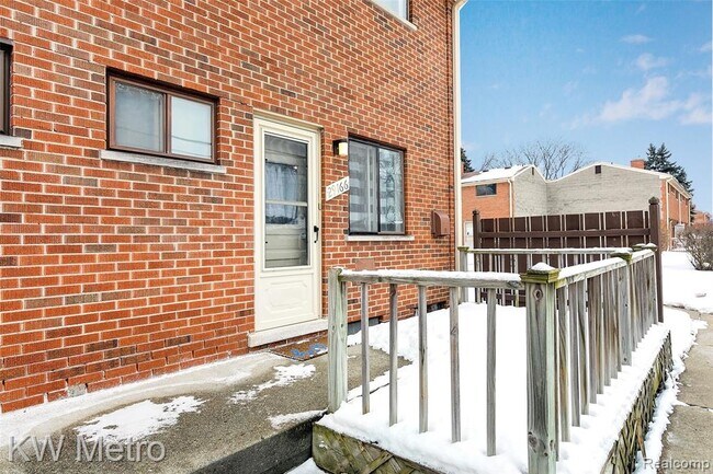 Building Photo - 29166 Tessmer Ct