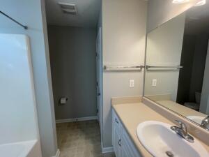Building Photo - 110 Fox Haven Dr